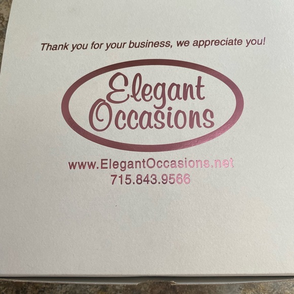 Elegant Gold and Silver Tiara with Pearls - Picture 6 of 7